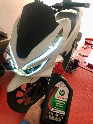 RWD Lubricants មានលក់ និងប្តូរប្រេងម៉ាស៊ីនម៉ូតូ