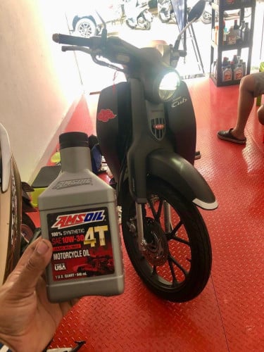 RWD Lubricants មានលក់ និងប្តូរប្រេងម៉ាស៊ីនម៉ូតូ