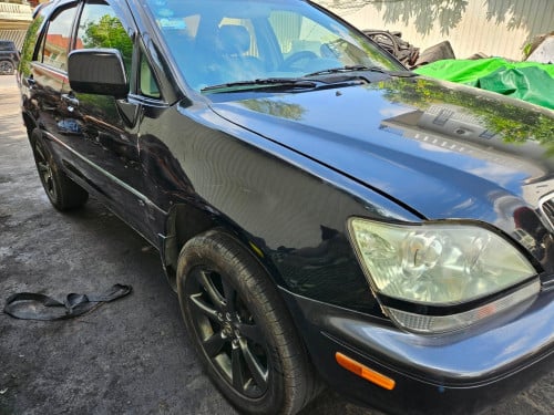 RX 300/ឆ្នាំ01/ប៉ុង2/6500$ចរចា