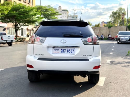 RX330 05 half P1 ក្នុងលឿង ឡានថ្មី ពិន្ទុកប់🥇