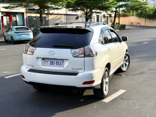 RX330 05 half P1 ក្នុងលឿង ឡានថ្មី ពិន្ទុកប់🥇