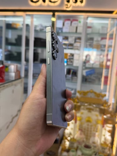 Samsung S25 ultra ក្រុមហ៊ុន