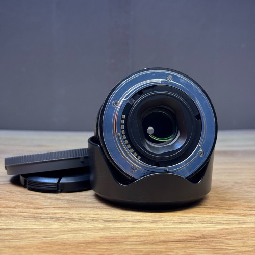 Sony 35mm 1.8 OSS