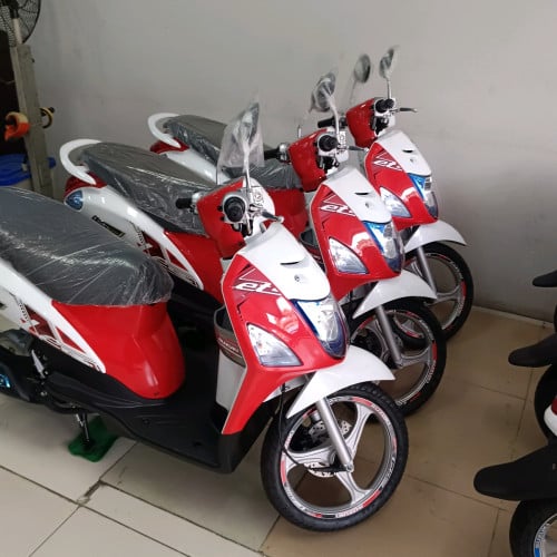 Suzuki let's