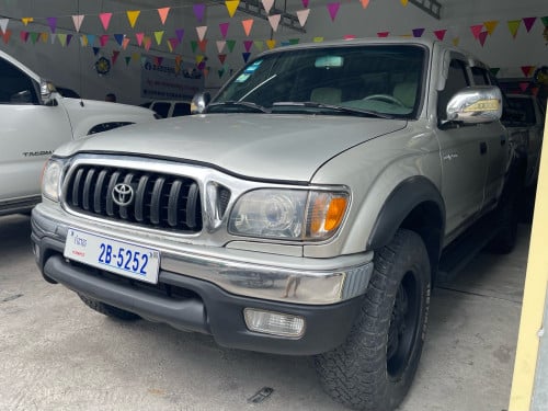 Tacoma ឆ្នាំ2001 4ម៉ាសុីន លេខអូតូ 2បាំង ឡានថ្មី