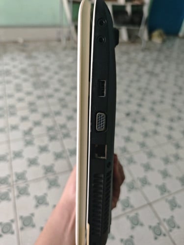Toshiba Dynabook SSD 128g Ram 8g