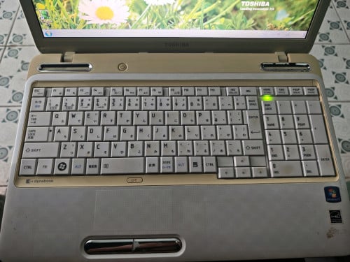 Toshiba Dynabook SSD 128g Ram 8g