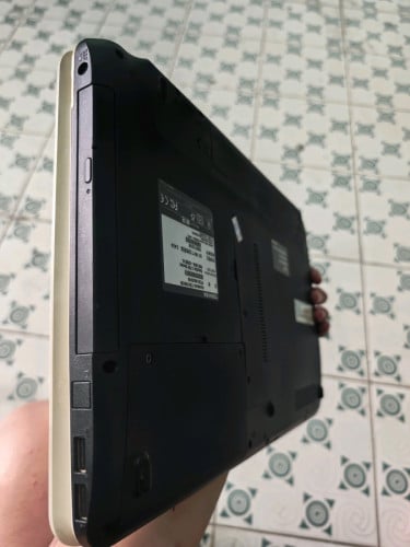 Toshiba Dynabook SSD 128g Ram 8g