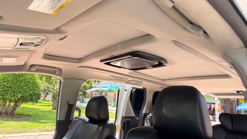Toyota alphard 011 V4 pong1