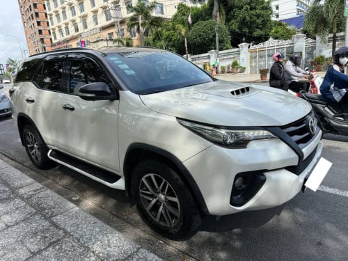 Toyota Fortuner 2017 For Rent /出租