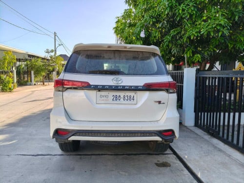Toyota Fortuner 2020 For Rent /出租