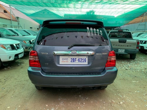 Toyota Highlander 03 V6 ប៉ុង1 លីមីធីត
