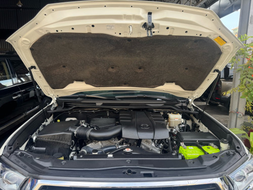 Toyota LANDCRUISER GXR 2019 Grand Touring ម្ចាស់ដើមទិញថ្មី. ឈ្នាន់អូតូ+ទ្វាបុឺត