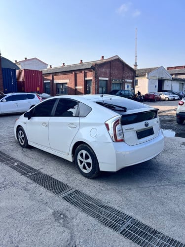Toyota Prius 2012
