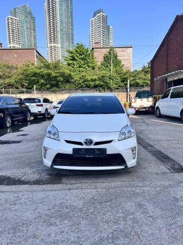 Toyota Prius 2012