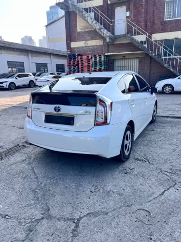 Toyota Prius 2012