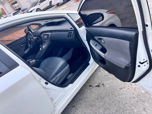 Toyota Prius 2012