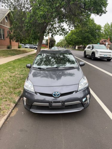 Toyota Prius 2014 Plug-in ឡានស្អាតខាង California