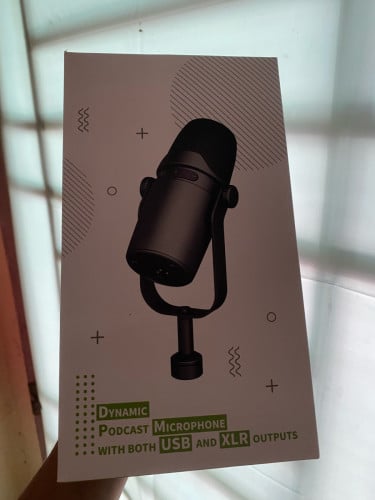 USB/XLR Dynamic Microphone for streaming, podcasting, voiceover