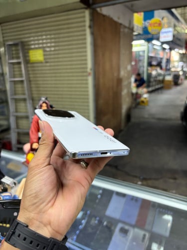 Vivo IQOO12pro 256G Ram16G Sim2 CH ម៉ាសុីនសានុំស្រុីន