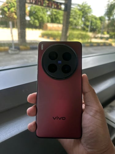 Vivo X200 ultra 98% តួខេសសុី