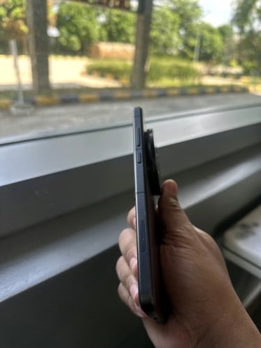 Vivo X200 ultra 98% តួខេសសុី
