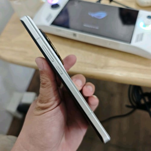Xiaomi 13 ultra ជាំដូចរូបកន្លែង scan ដៃ