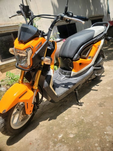 Zoomer 018មាន កាតគ្រីត្រឹមត្រូវ