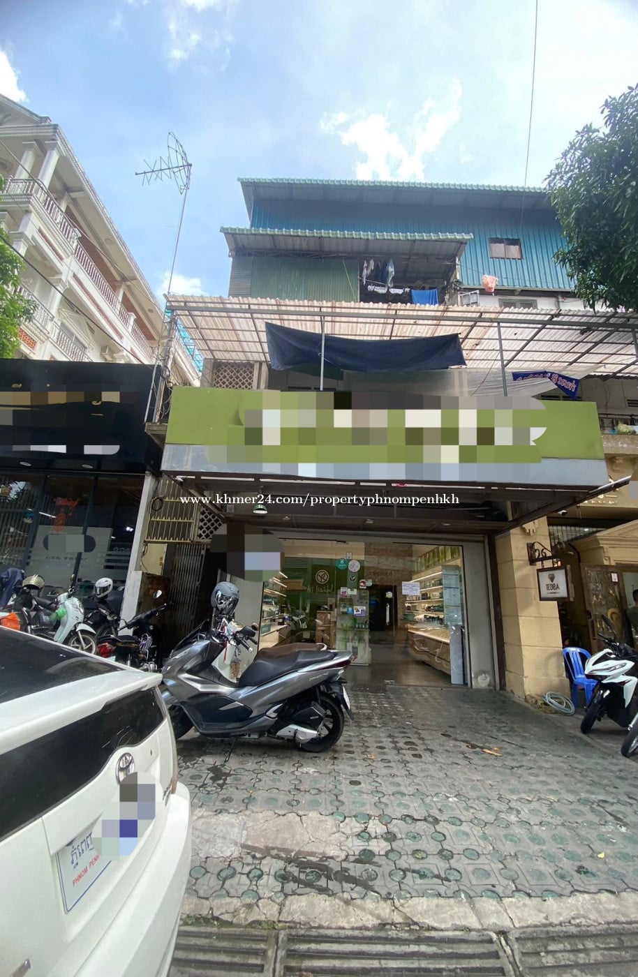 Shop for rent at BKK1