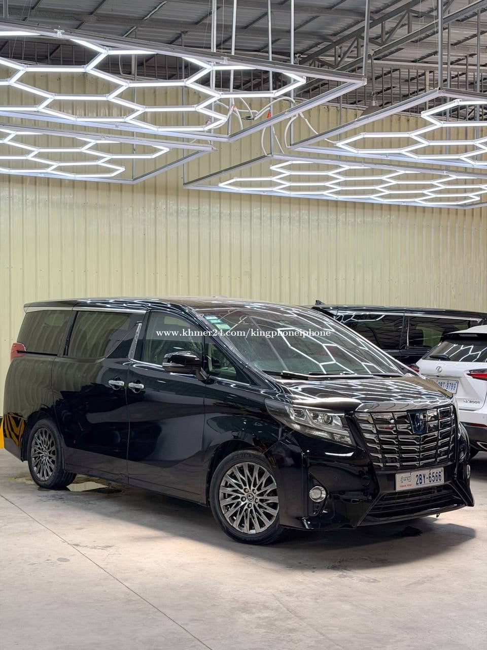 Toyota Alphard 2015 SC FULL Plate: 2BY-6566