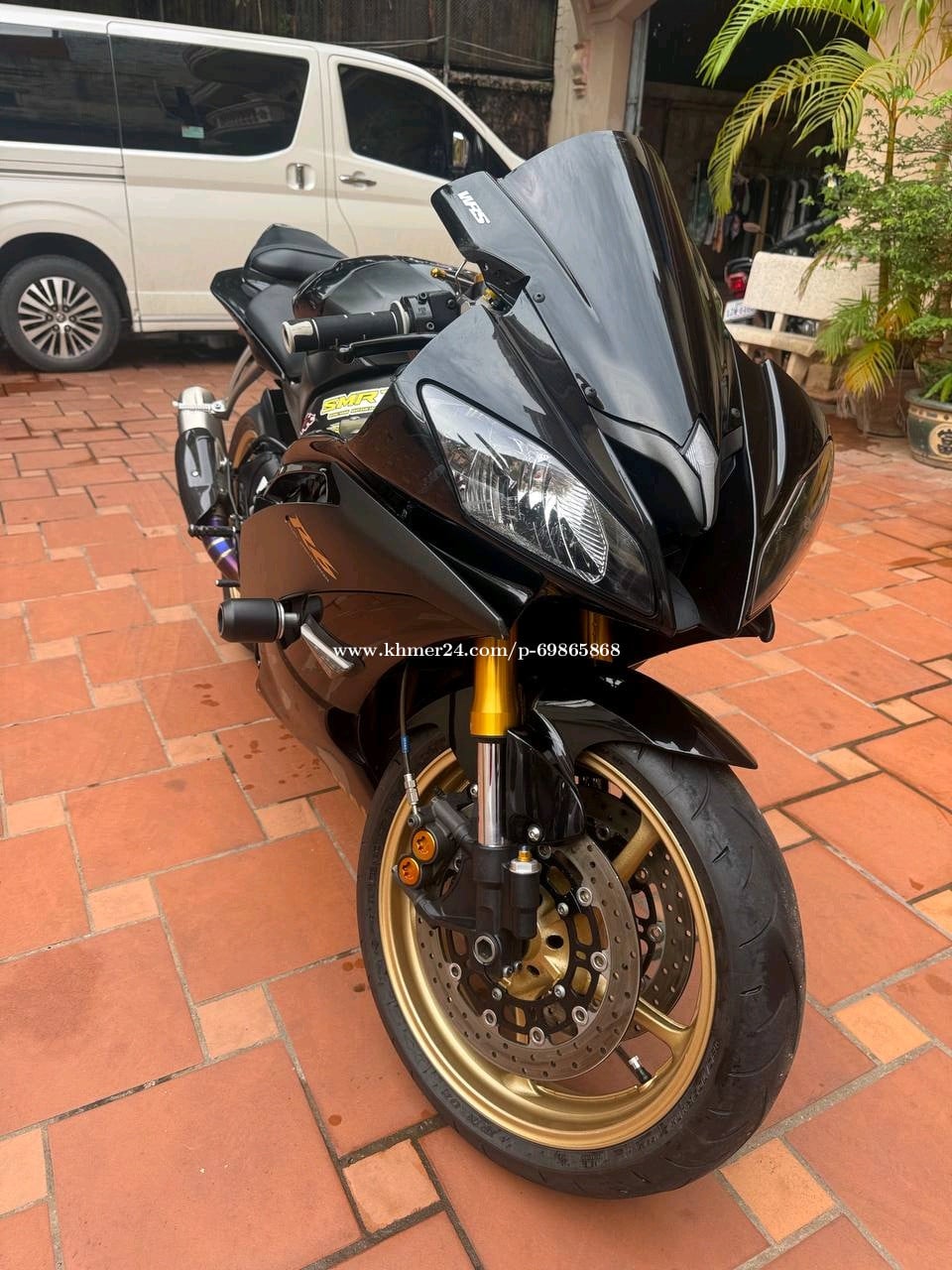 Selling YAMAHA YZF R6 600cc