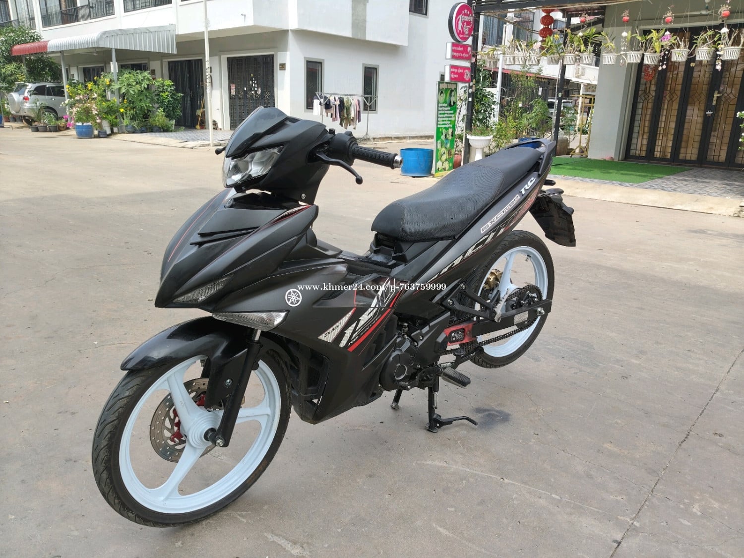 ម៉ូតូស្អាតថ្មីឆ្នាំ022 ម៉ាស៊ីនតាន់អត់កាតទេ