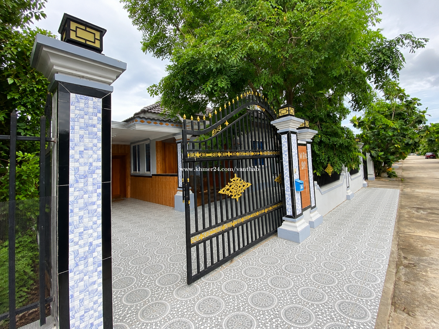ផ្ទះលក់បន្ទន់ ខាត 30000$