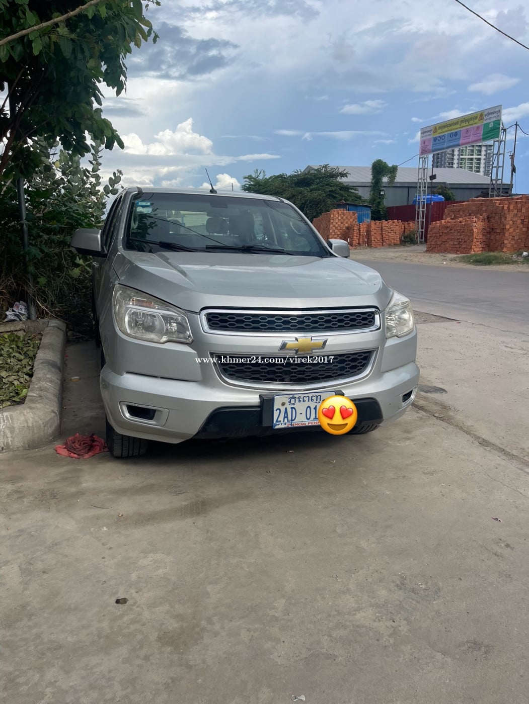 លក់Chevrolet Colorado 2013ម៉ាសុិន2,5Lលេខដៃប៉ុង1