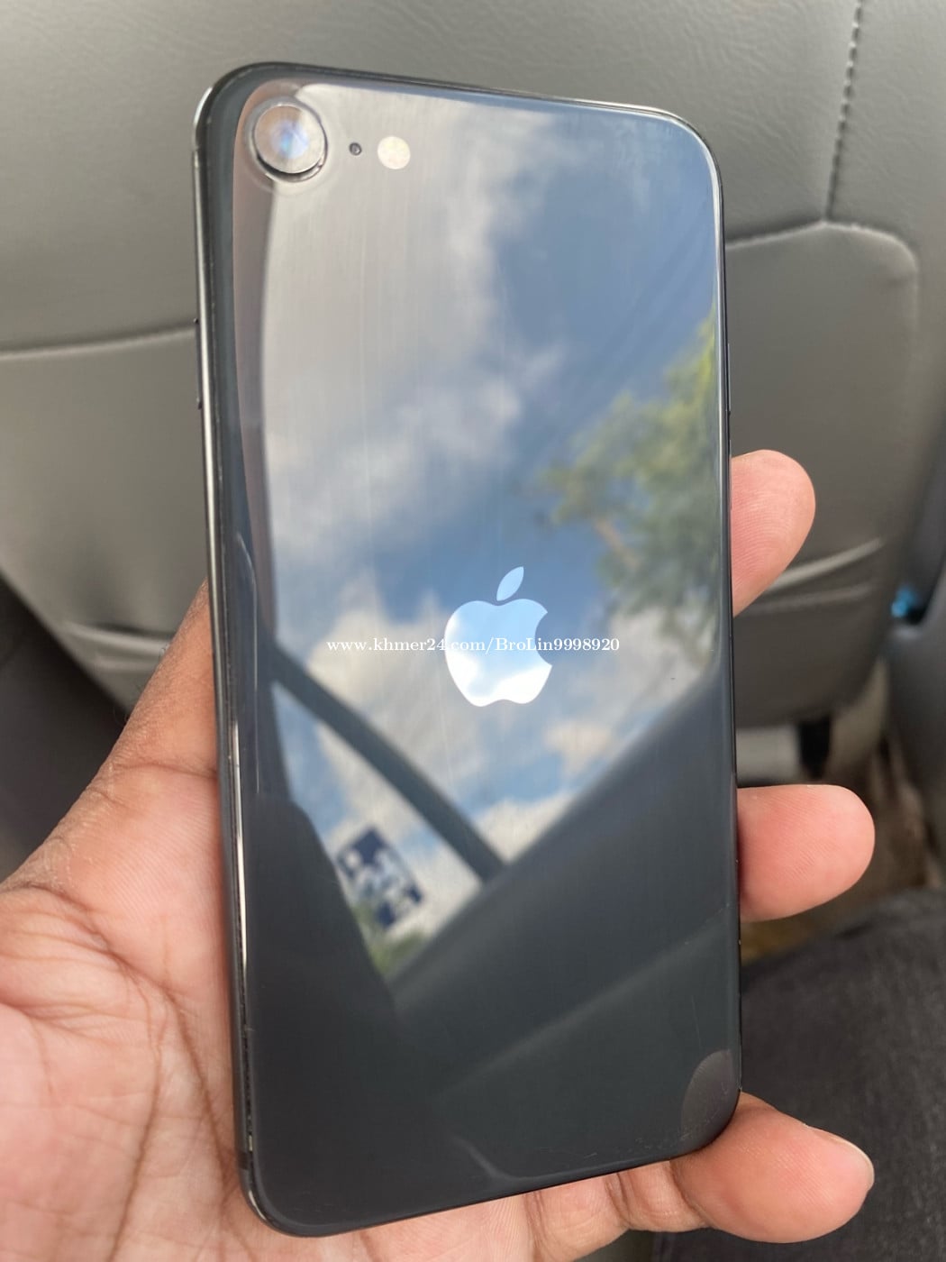 លក់ iPhone SE2 អេក្រង់ស៊ីនស្កែន
