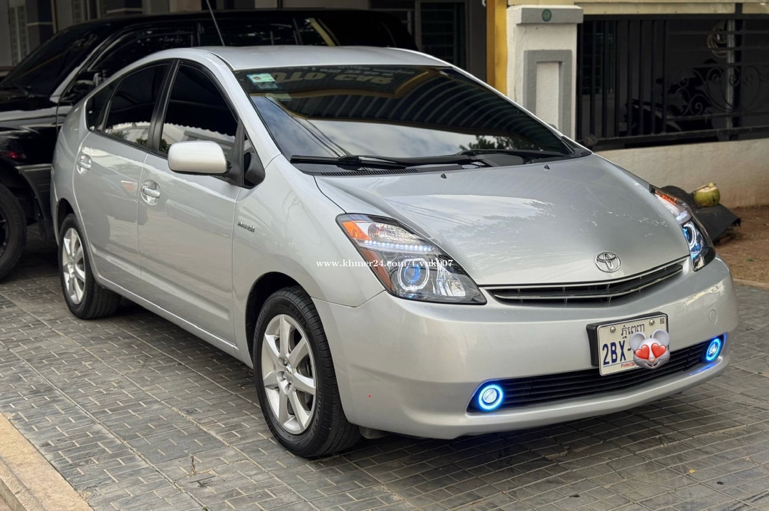លក់ប្រញ៉ាប់លុយ Prius 2009 full Turing ថ្មី 11900