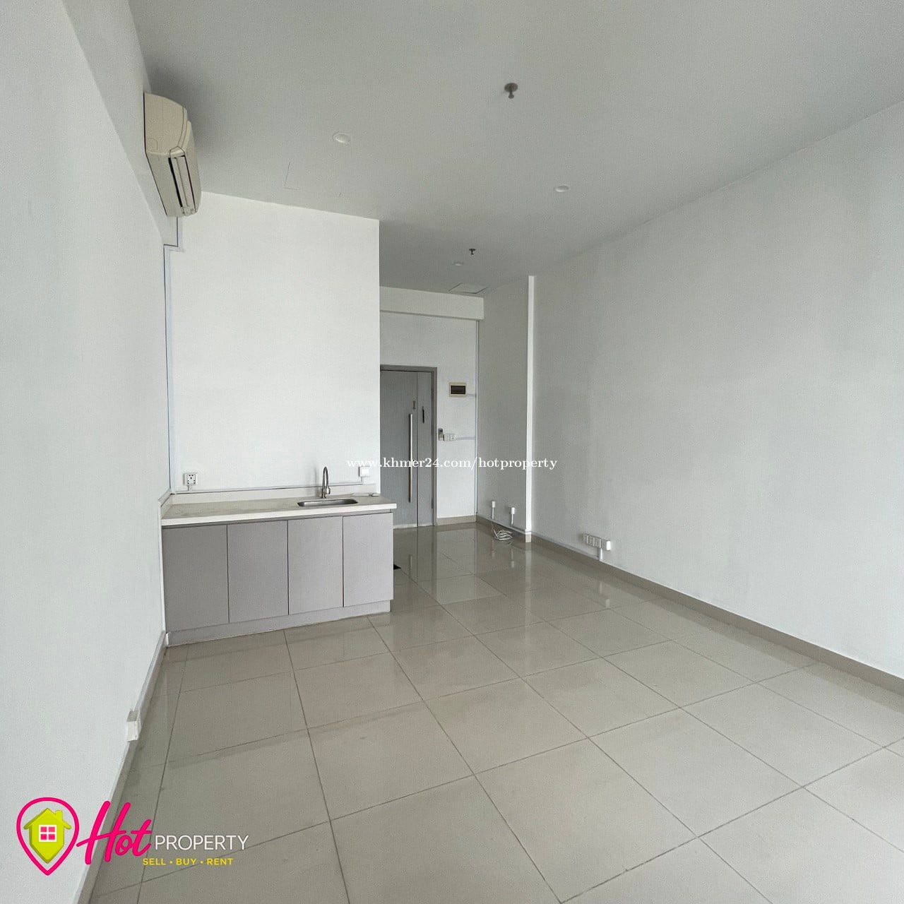 ๐ข Soho Studio Room for Rent at The Bridge Condo || 350$/Month (Nego)