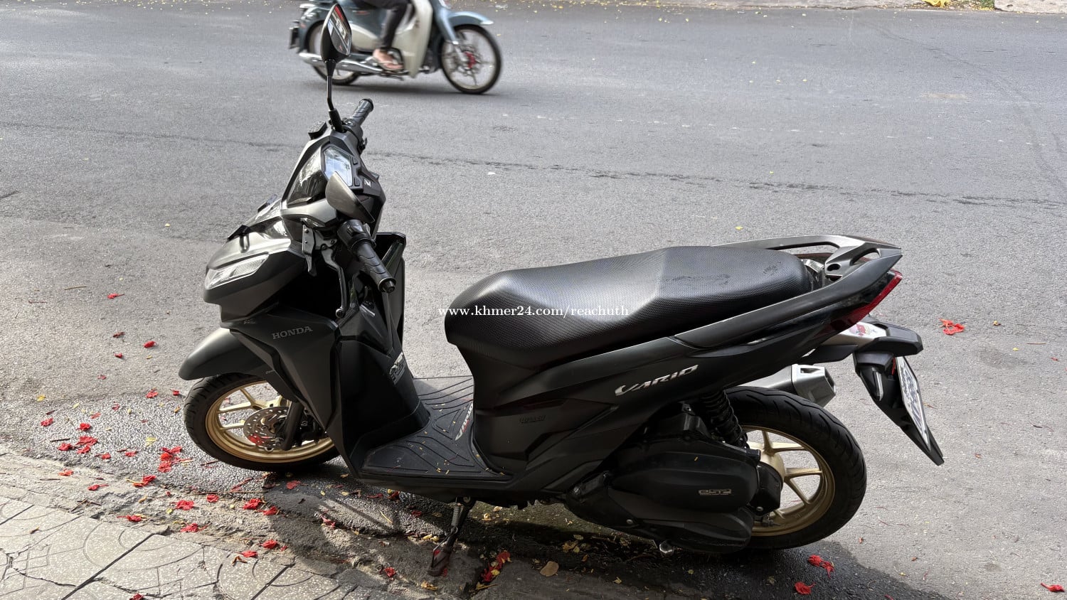 ម៉ូតូផ្ទាល់ខ្លួន vario2022លក់ប្រញាប់លុយ