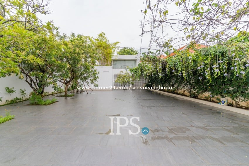 5-Bedroom Holiday Home For Sale โ Koh Krabei, Phnom Penh ๐ ๐ฟ