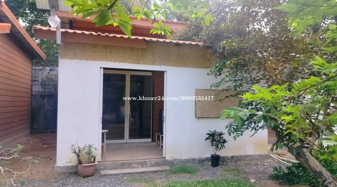 Bungalow for rent in Kampot town