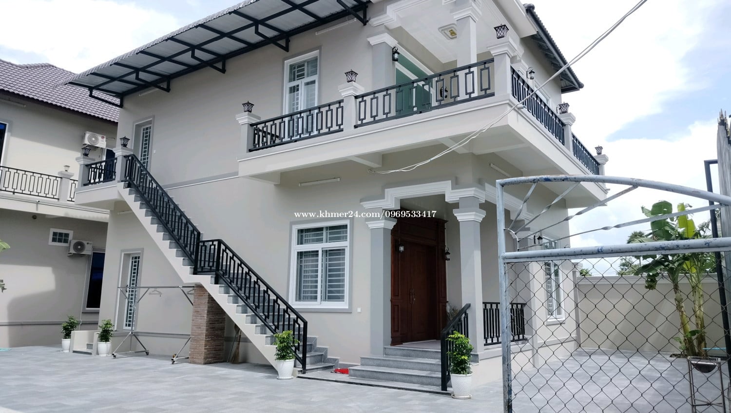 Downstairs house for rent in Kampot province