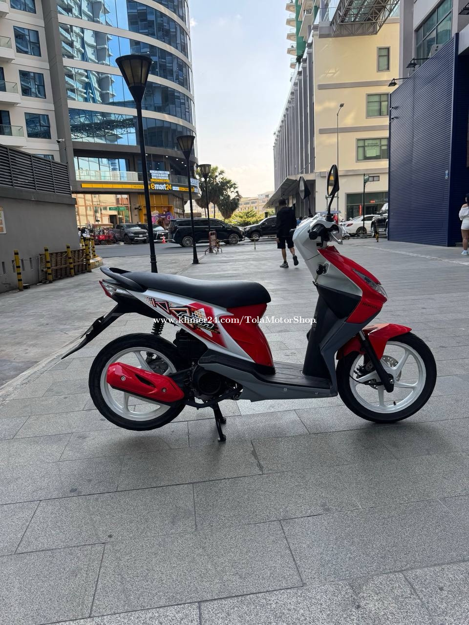 Honda icon 2012