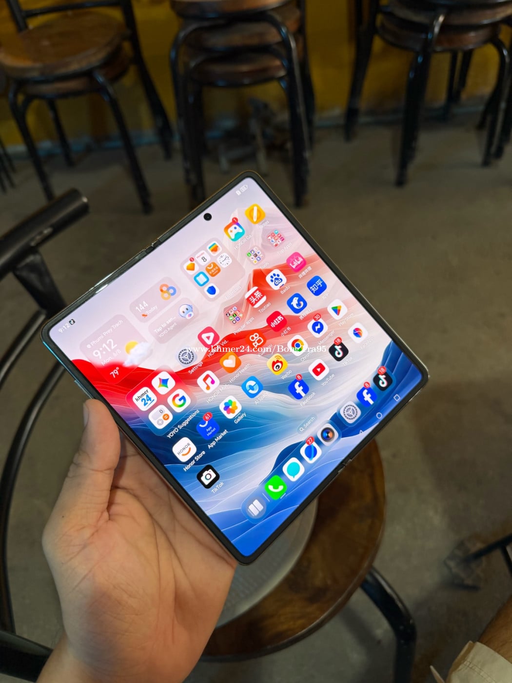 Honor Magic Vs2 Sim2 សាណុំ