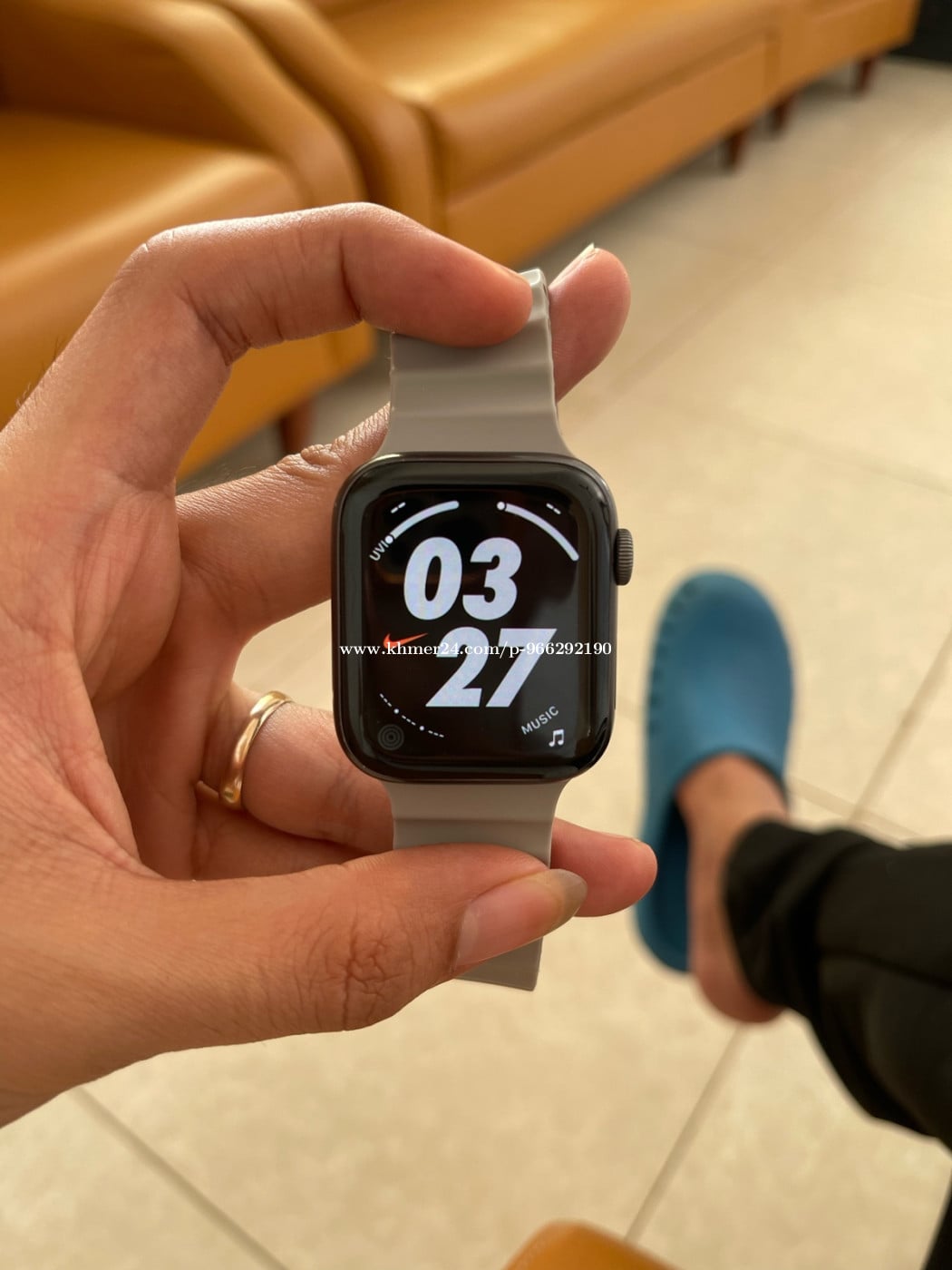 I watch s4 44MM លក់ប្រញាប់លុយ