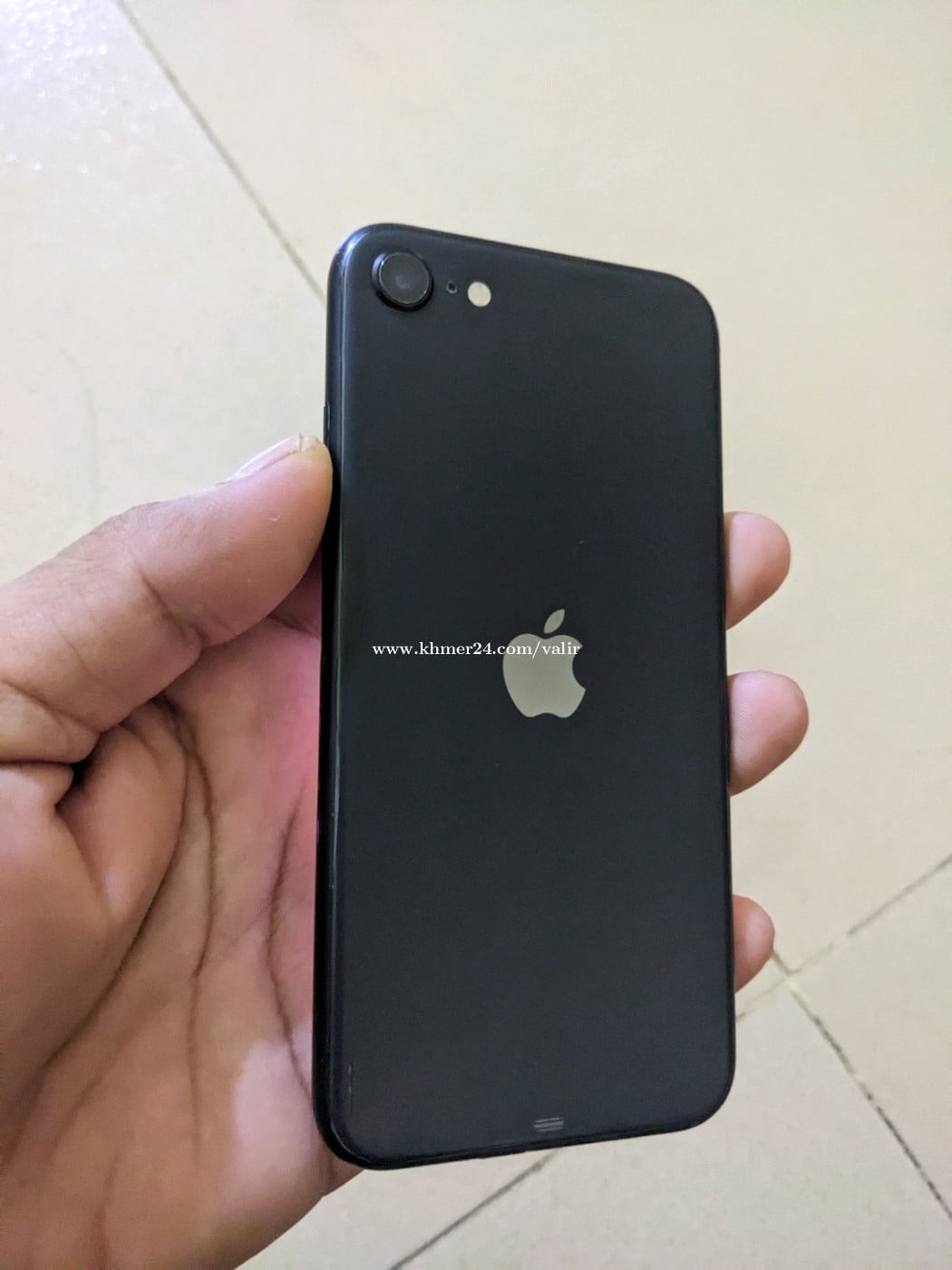 Iphone SE 2 សាណុំ 128GB