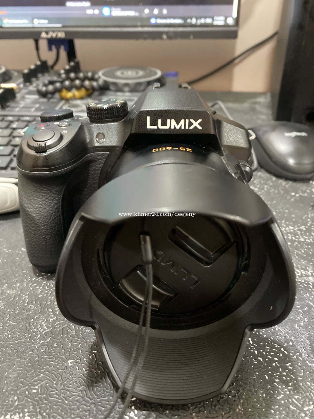 LUMIX FZ300 zoom បានឆ្ងាយណាស់ 280$
