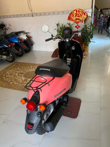 ម៉ូតូលក់ថ្មីៗក្រដាស់ពន្ធ
