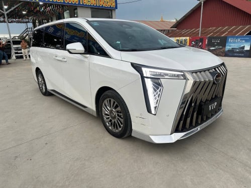 មកមើលឡានផ្ទាល់នៅហាងបាន តម្លៃចរចាបានទៀត