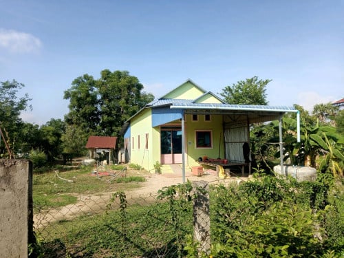 ផ្ទះលកបន្ទាន់