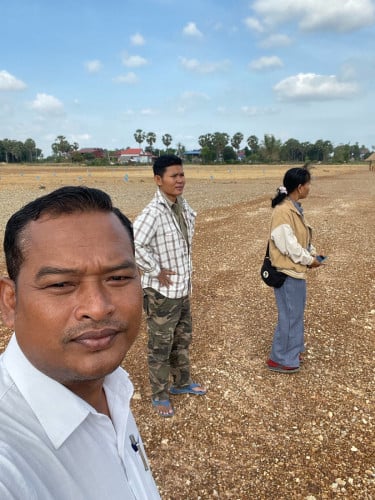 ដីឡូត៍ខាងជើងក្រុងច្បារមន បងប្អូនមានតែ1,390$ក៏ទិញដីបាន១ឡូត៍ដែរ